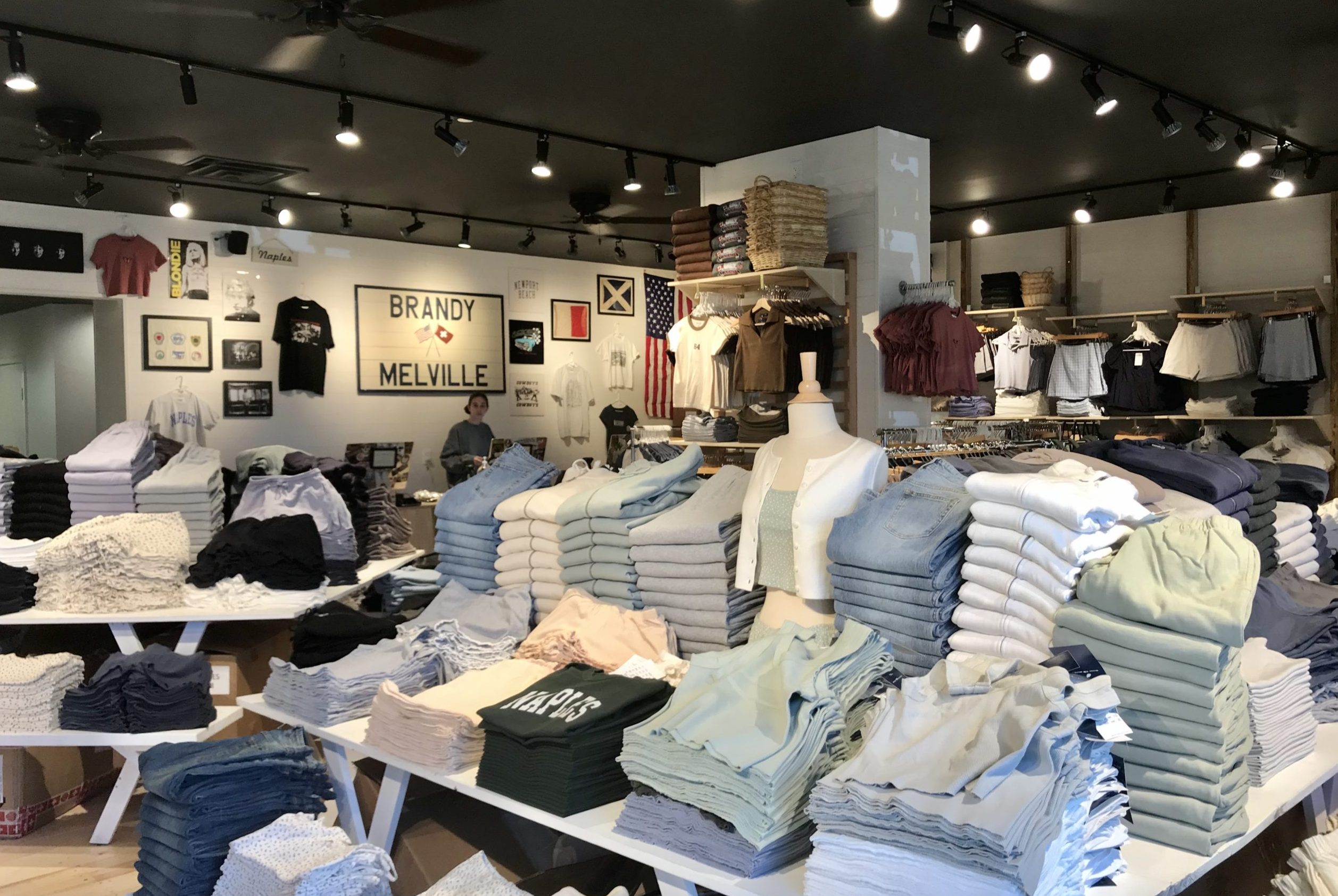 Italian fashion label Brandy Melville opens Melbourne store in South ...